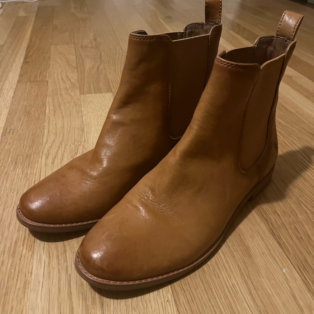 Women’s Tan Leather Boots